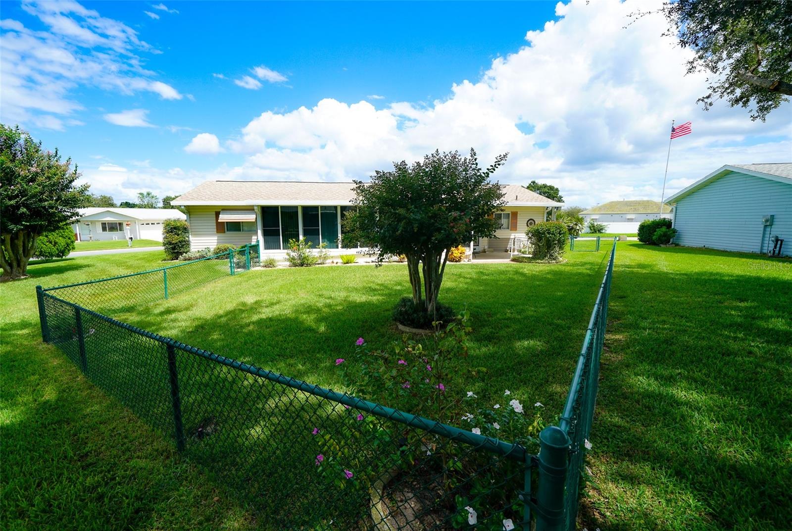 Image 36 of 40 For 17810 Se 108th Ct