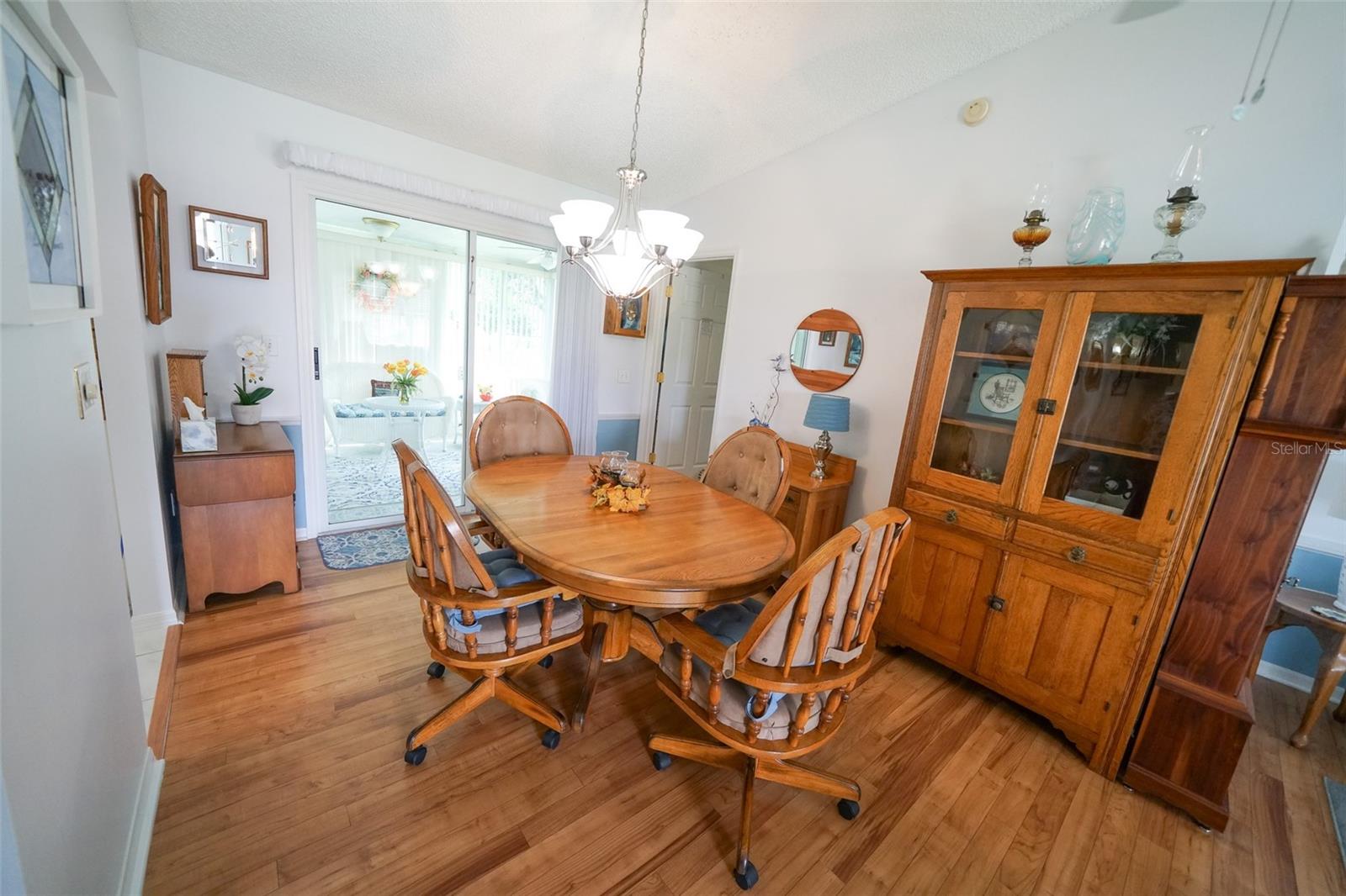Image 9 of 40 For 17810 Se 108th Ct
