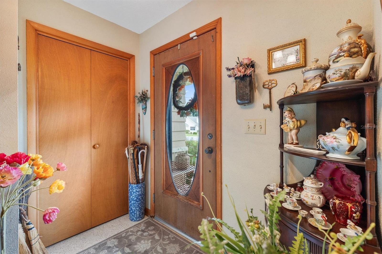 Image 11 of 43 For 907 Shore Drive