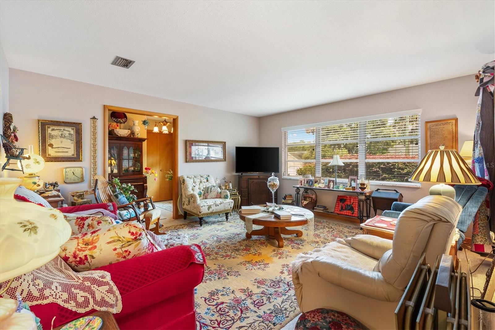 Image 14 of 43 For 907 Shore Drive