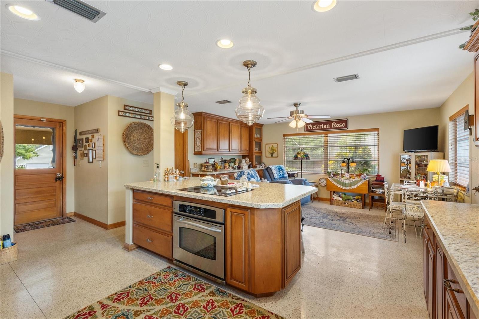 Image 19 of 43 For 907 Shore Drive
