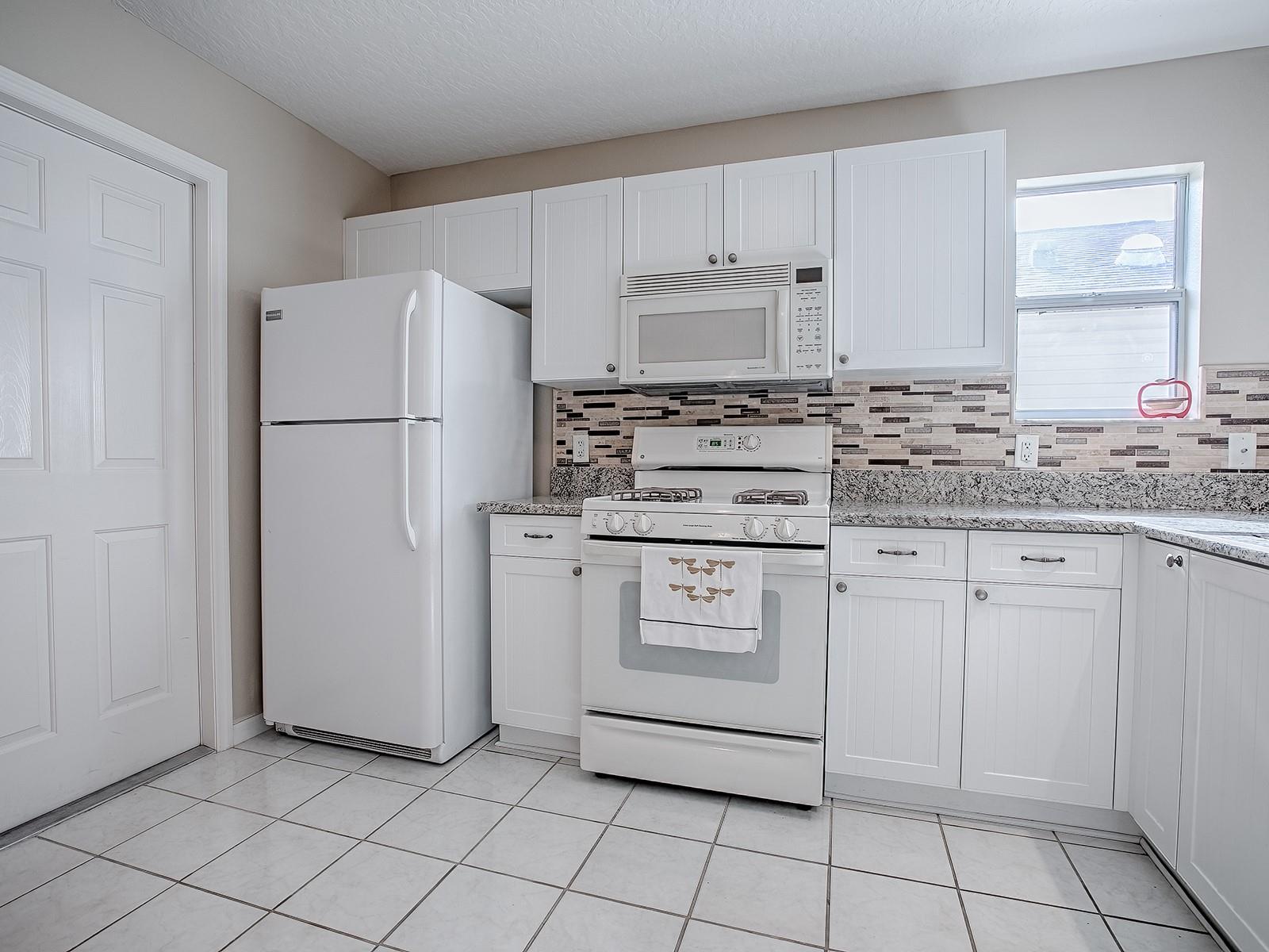 Image 5 of 51 For 7574 171st Sun Valley Place