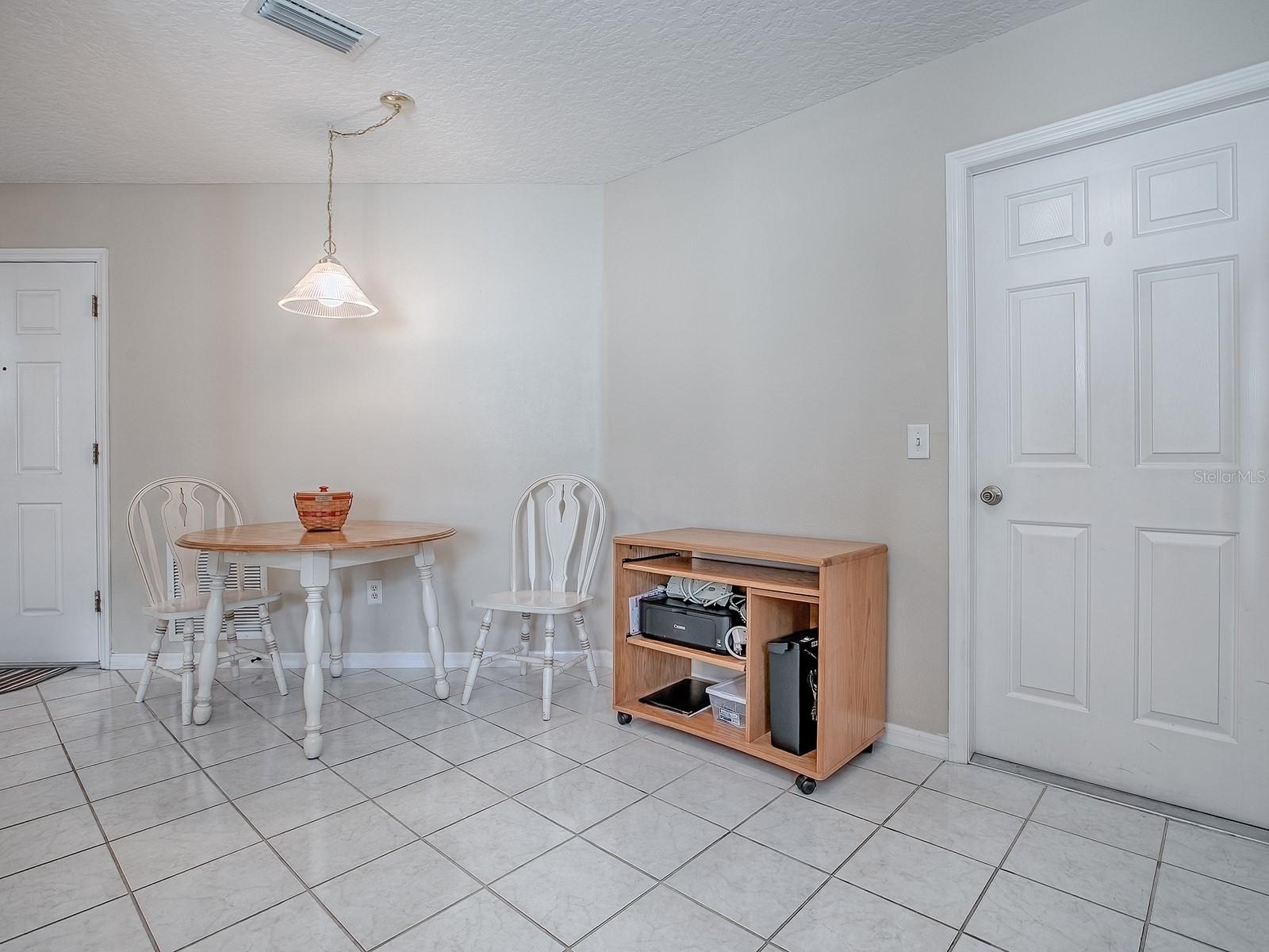 Image 7 of 51 For 7574 171st Sun Valley Place