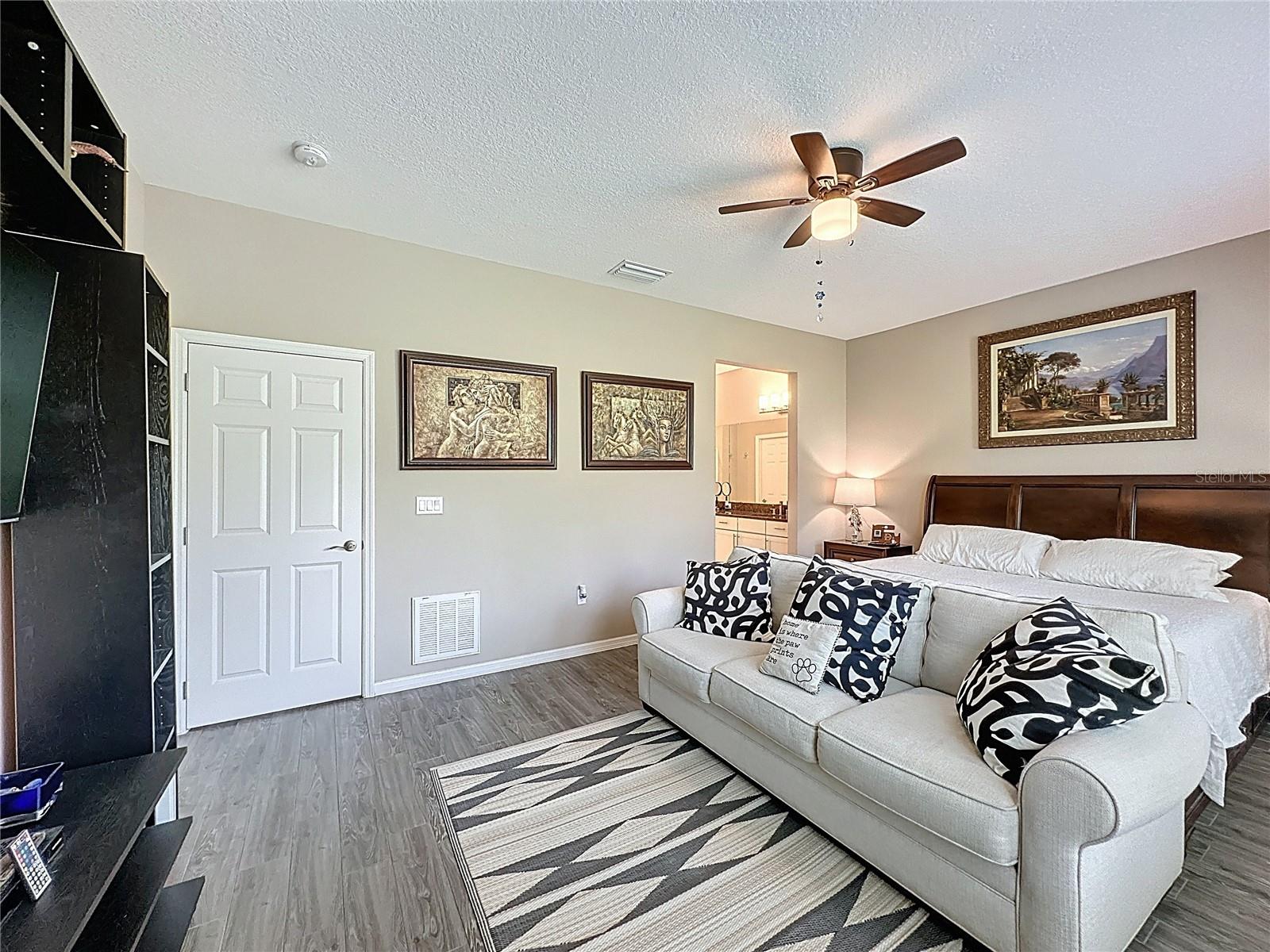 Image 30 of 83 For 626 Conservation Boulevard
