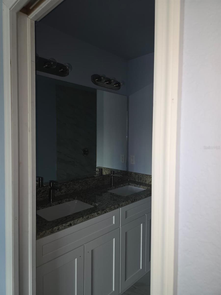 Image 10 of 29 For 450 Kemper Avenue