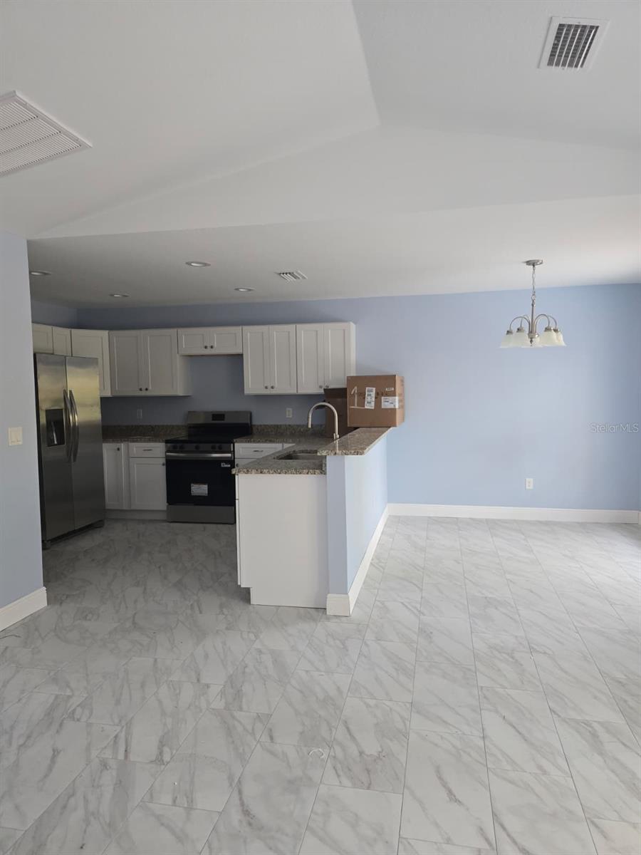 Image 23 of 29 For 450 Kemper Avenue