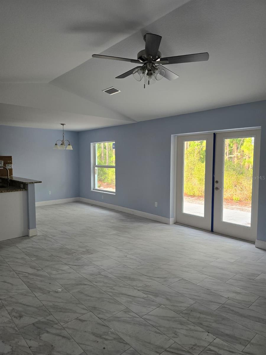 Image 25 of 29 For 450 Kemper Avenue