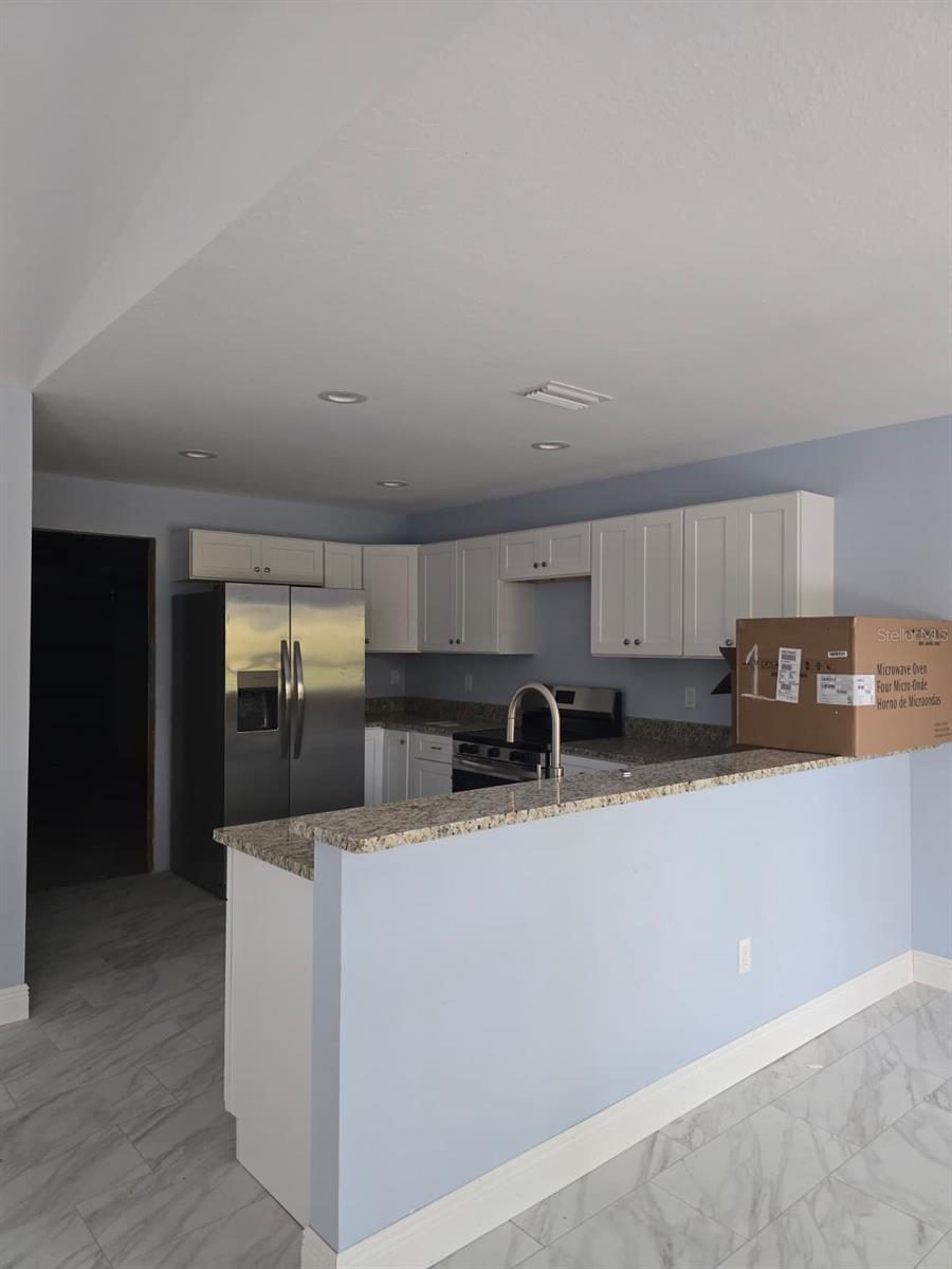 Image 26 of 29 For 450 Kemper Avenue