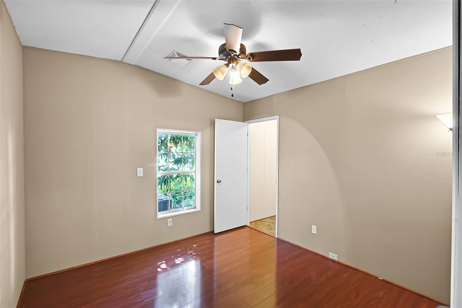Image 20 of 55 For 14228 Mistletoe Way