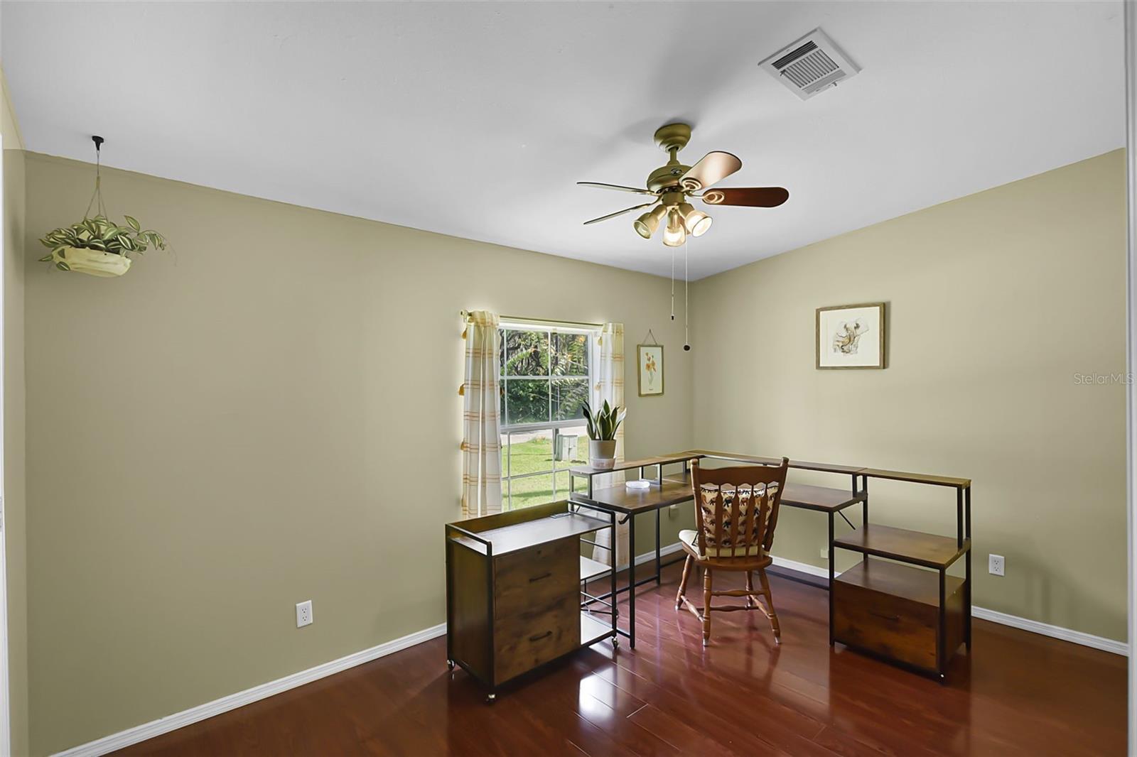 Image 40 of 55 For 14228 Mistletoe Way