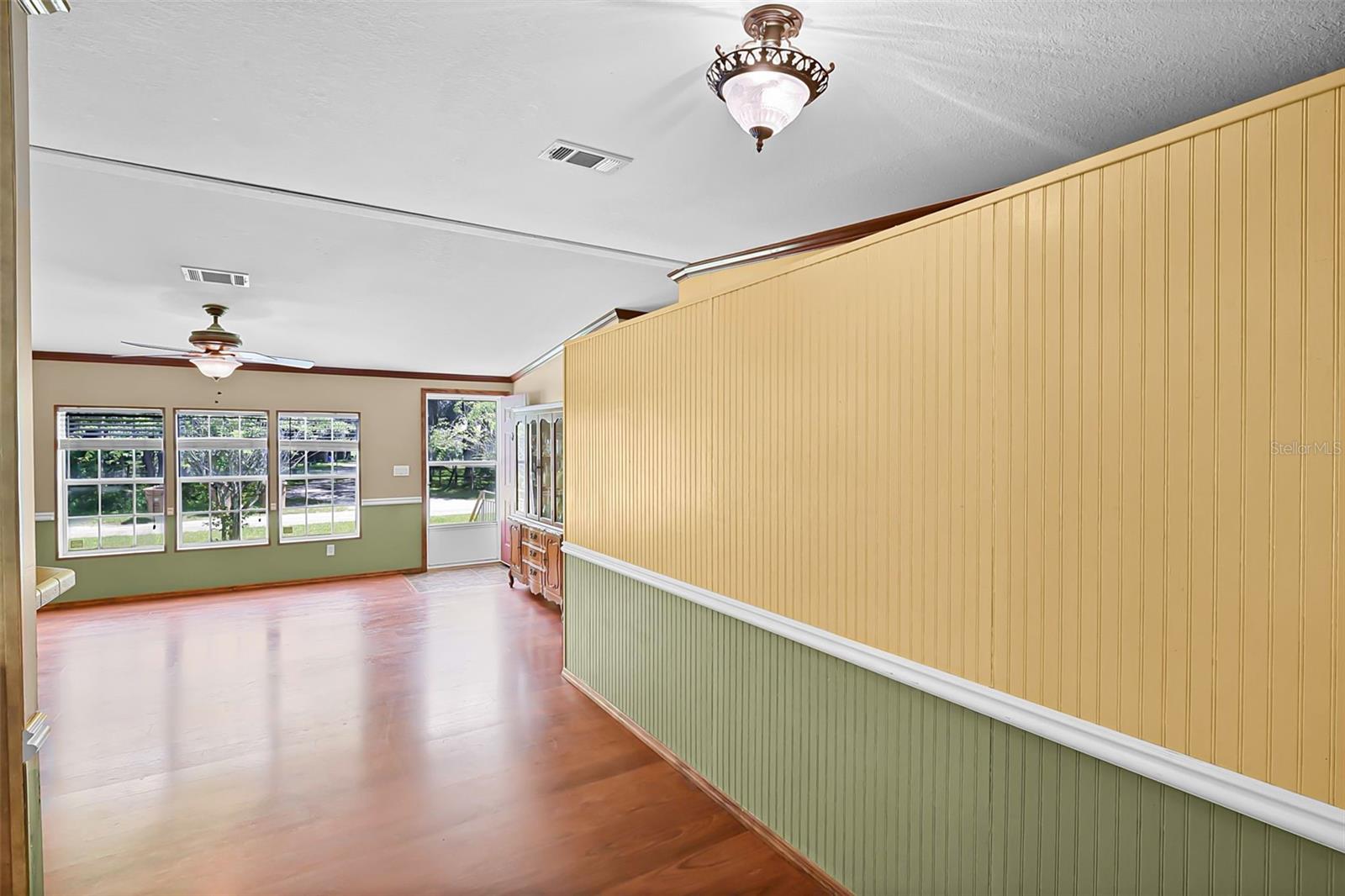 Image 43 of 55 For 14228 Mistletoe Way