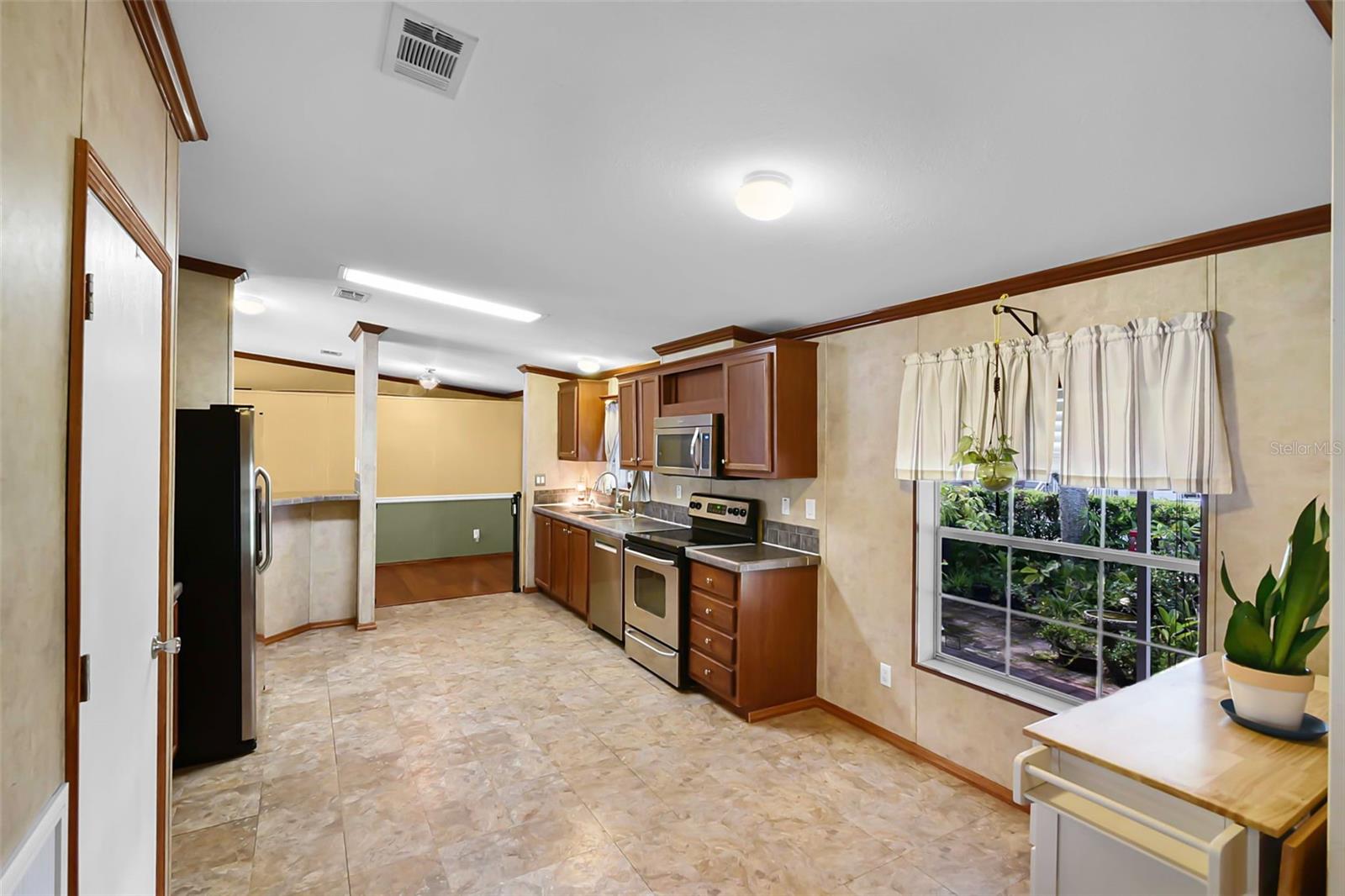 Image 47 of 55 For 14228 Mistletoe Way