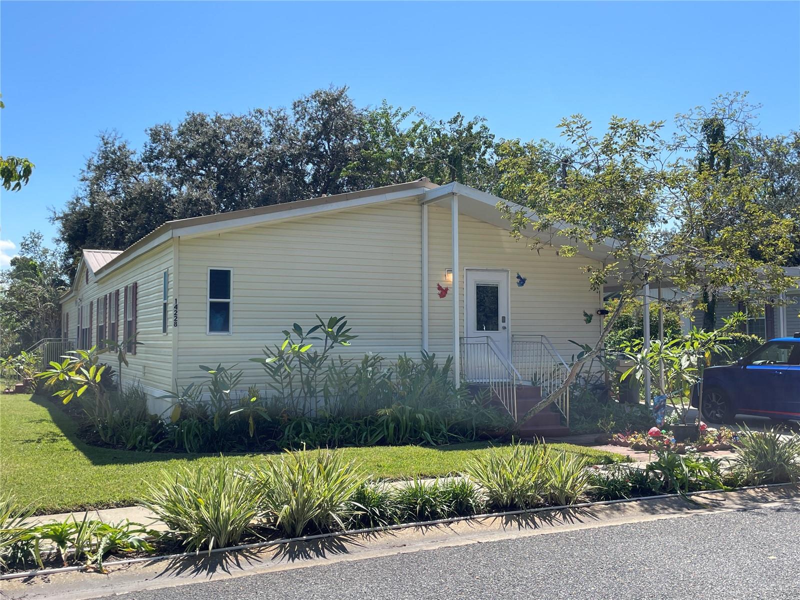 Image 9 of 55 For 14228 Mistletoe Way
