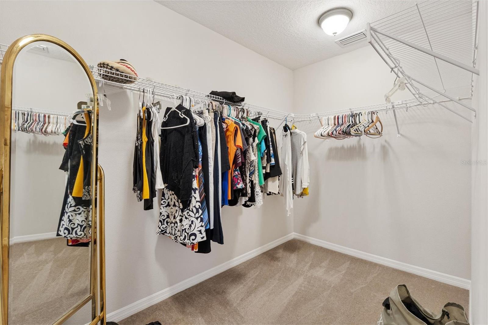 Image 20 of 43 For 6094 Delphina Loop