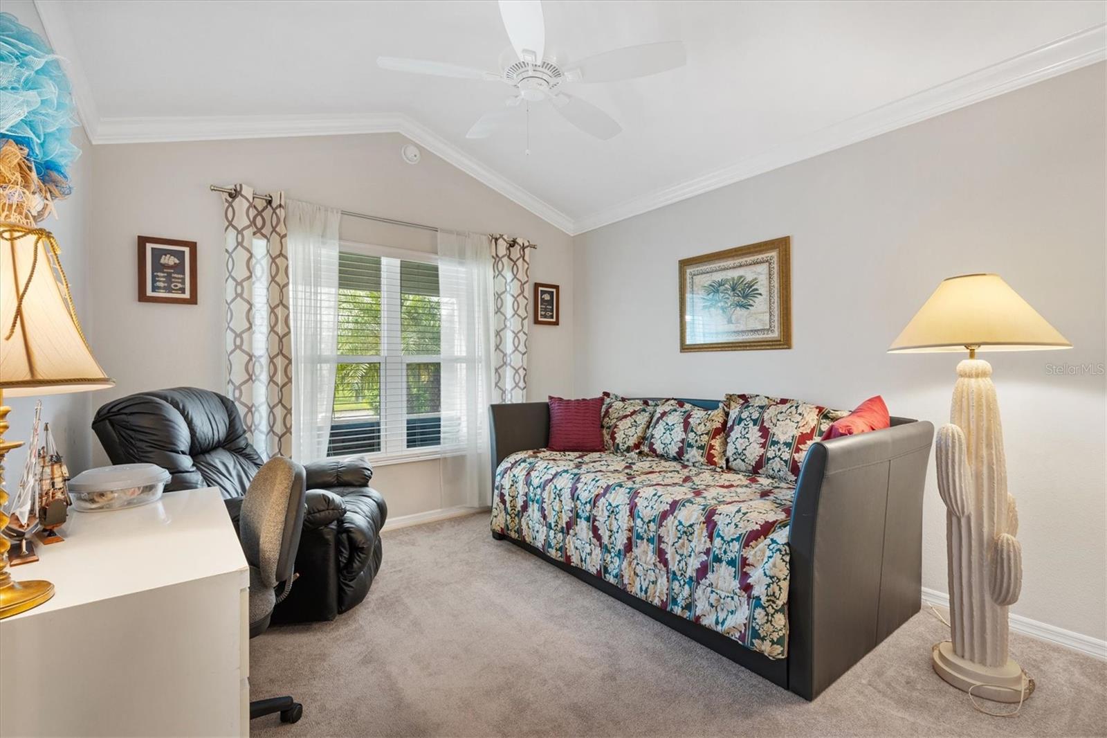 Image 23 of 43 For 6094 Delphina Loop