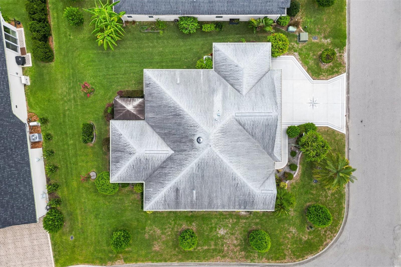 Image 37 of 43 For 6094 Delphina Loop