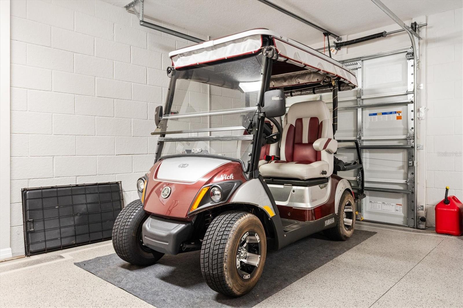 Image 38 of 43 For 6094 Delphina Loop