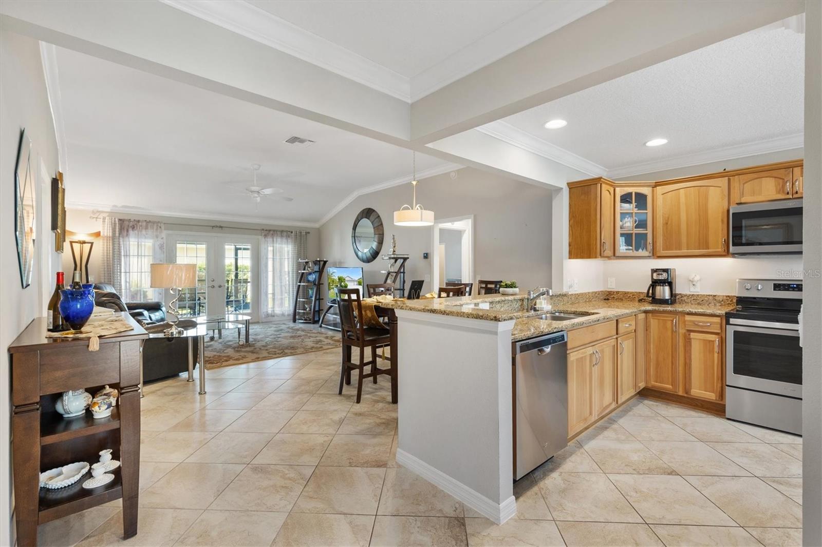 Image 6 of 43 For 6094 Delphina Loop