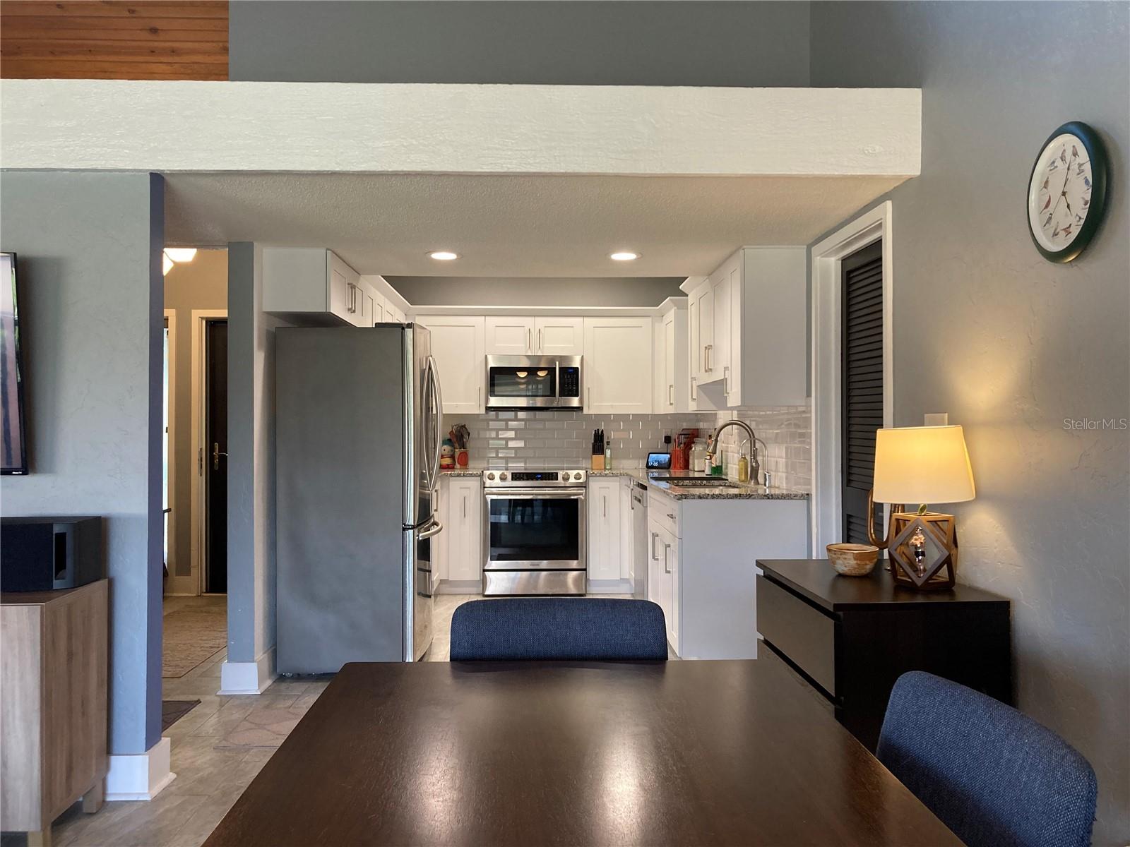 Image 11 of 50 For 669 Olde Camelot Circle 669