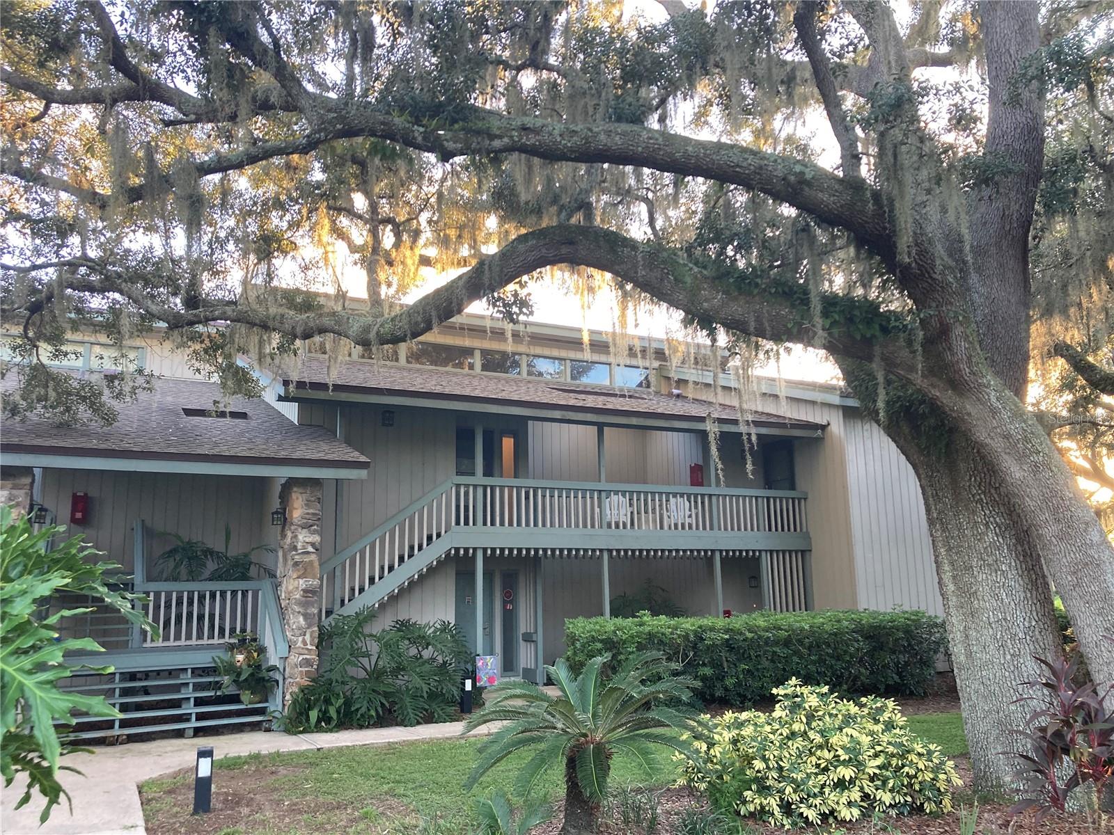 Image 2 of 50 For 669 Olde Camelot Circle 669