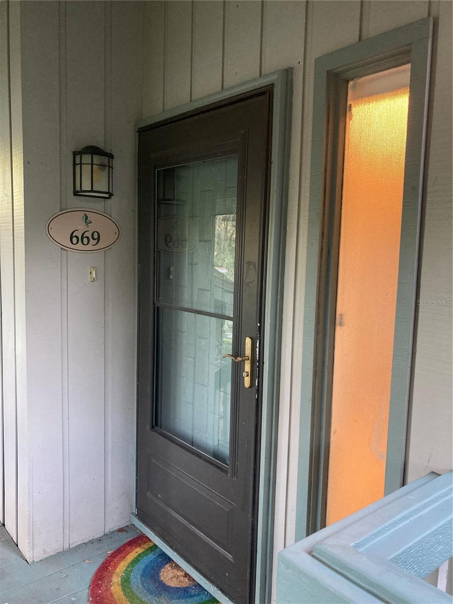 Image 4 of 50 For 669 Olde Camelot Circle 669