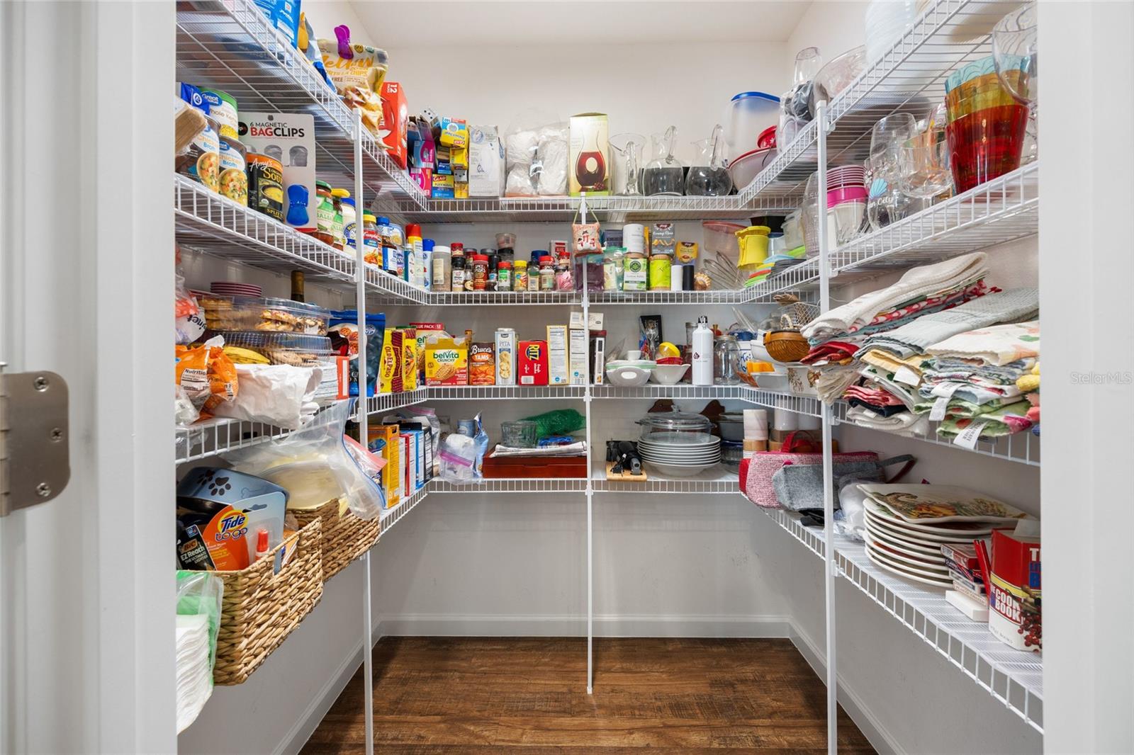 Image 15 of 40 For 2467 Rogers Road