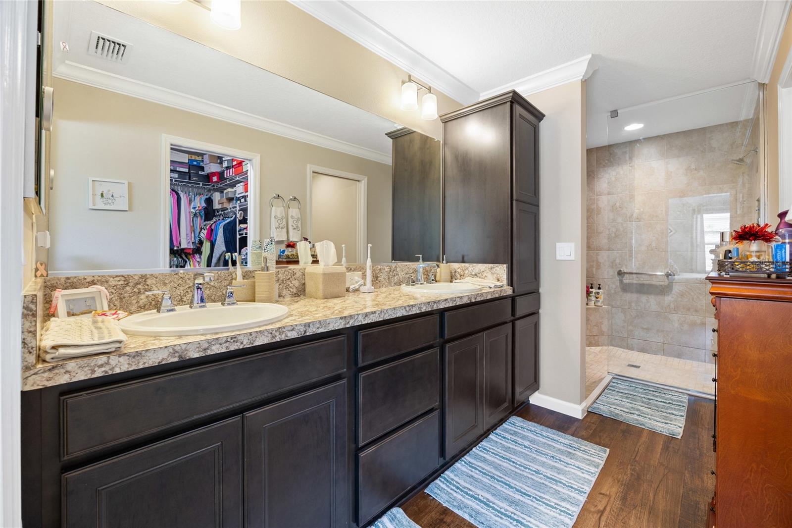 Image 18 of 40 For 2467 Rogers Road