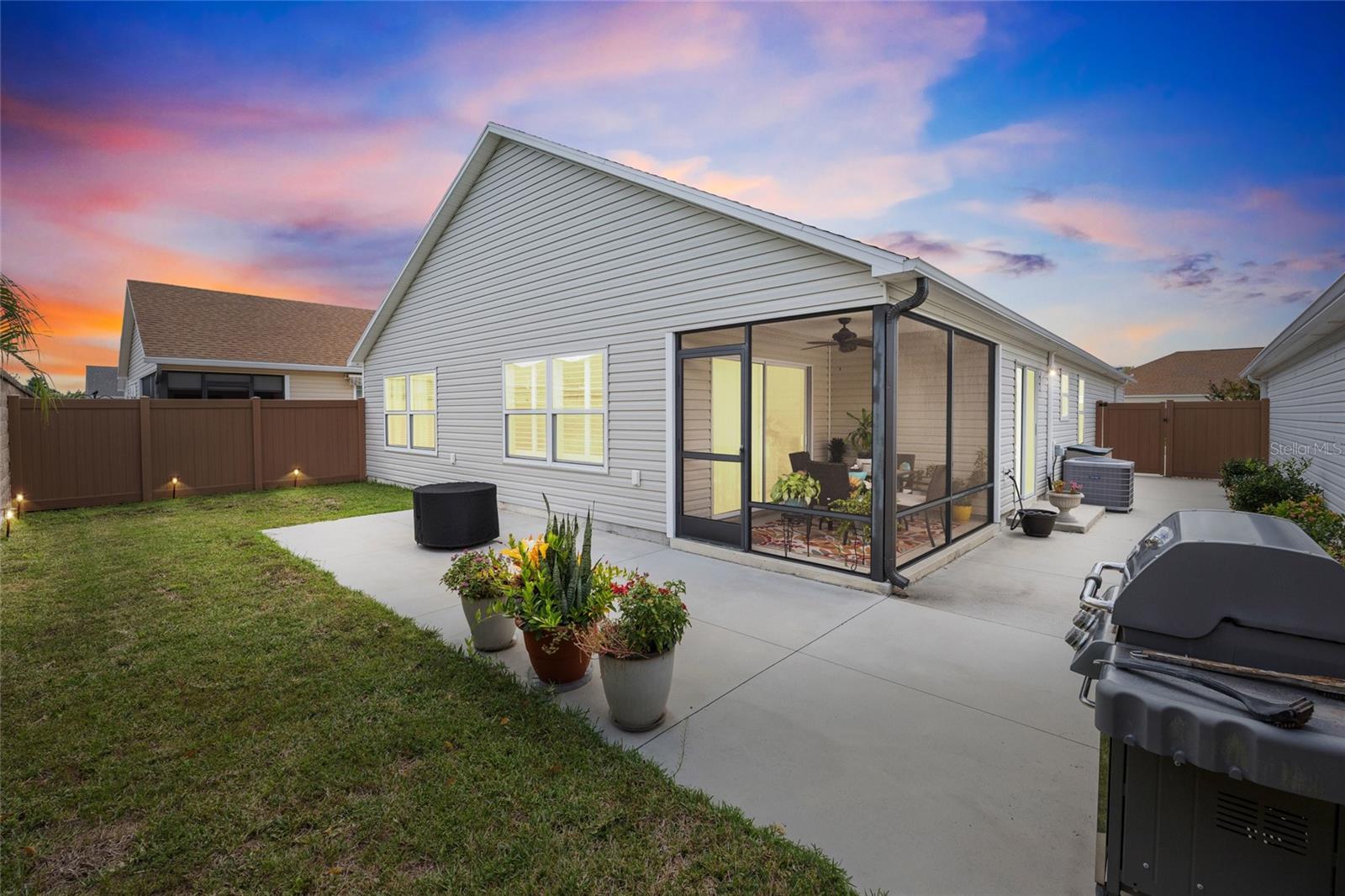 Image 32 of 40 For 2467 Rogers Road