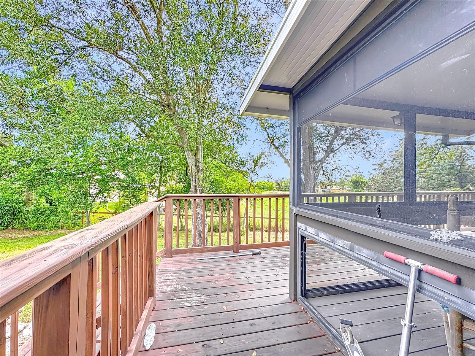Image 16 of 60 For 746 Cambridge Way