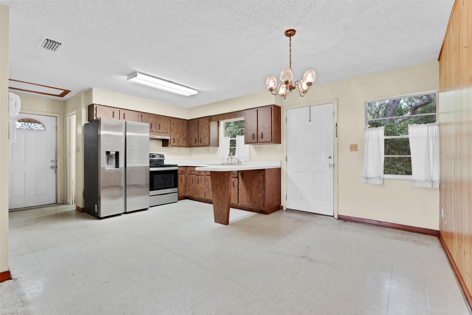 Image 14 of 36 For 1440 Selman Road