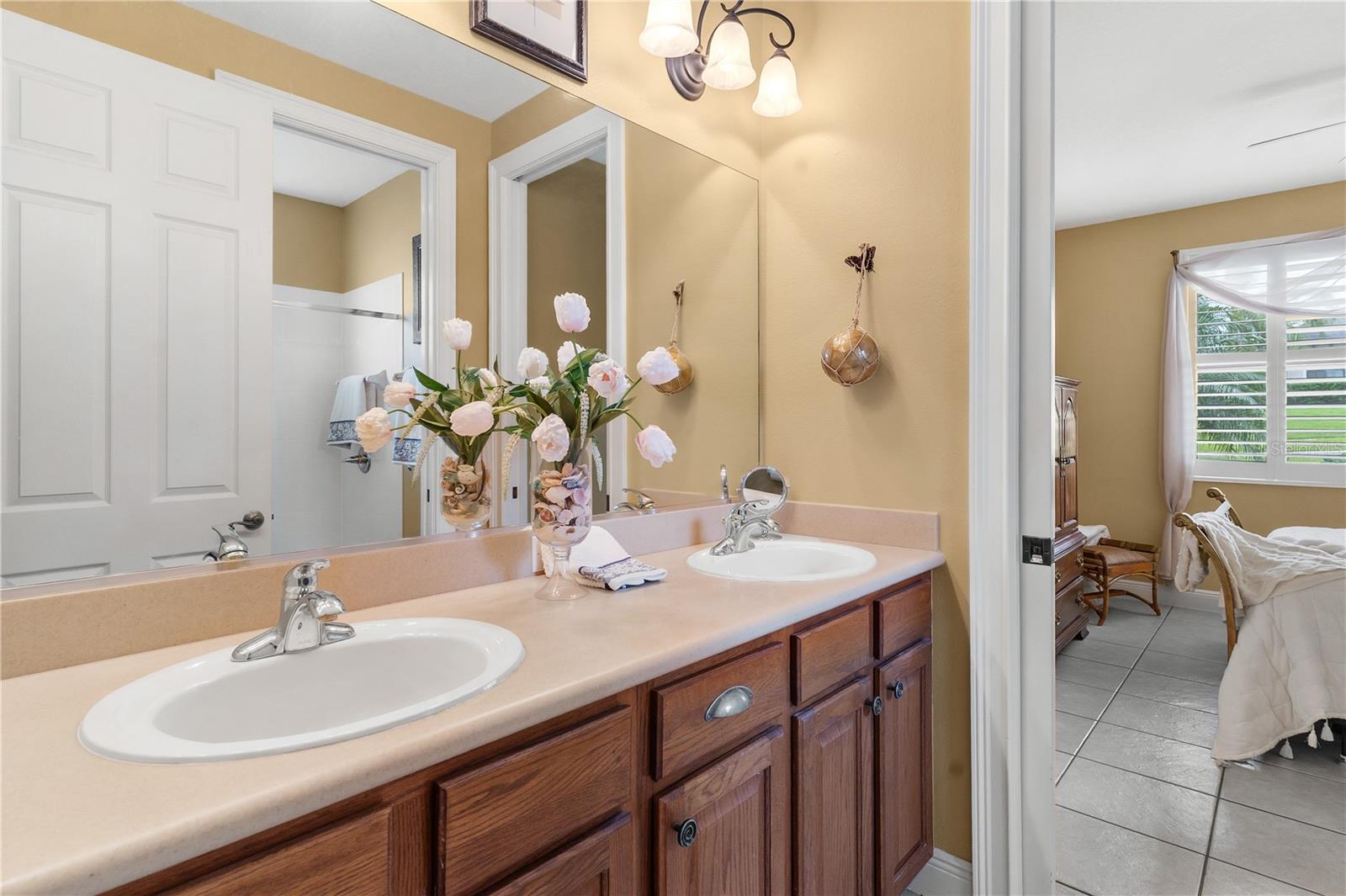 Image 36 of 57 For 38712 Oak Place Court