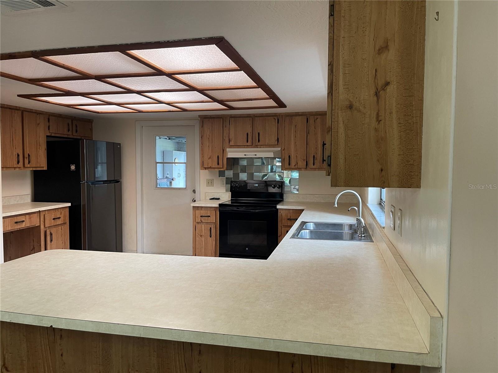 Image 18 of 37 For 2790 35th Street