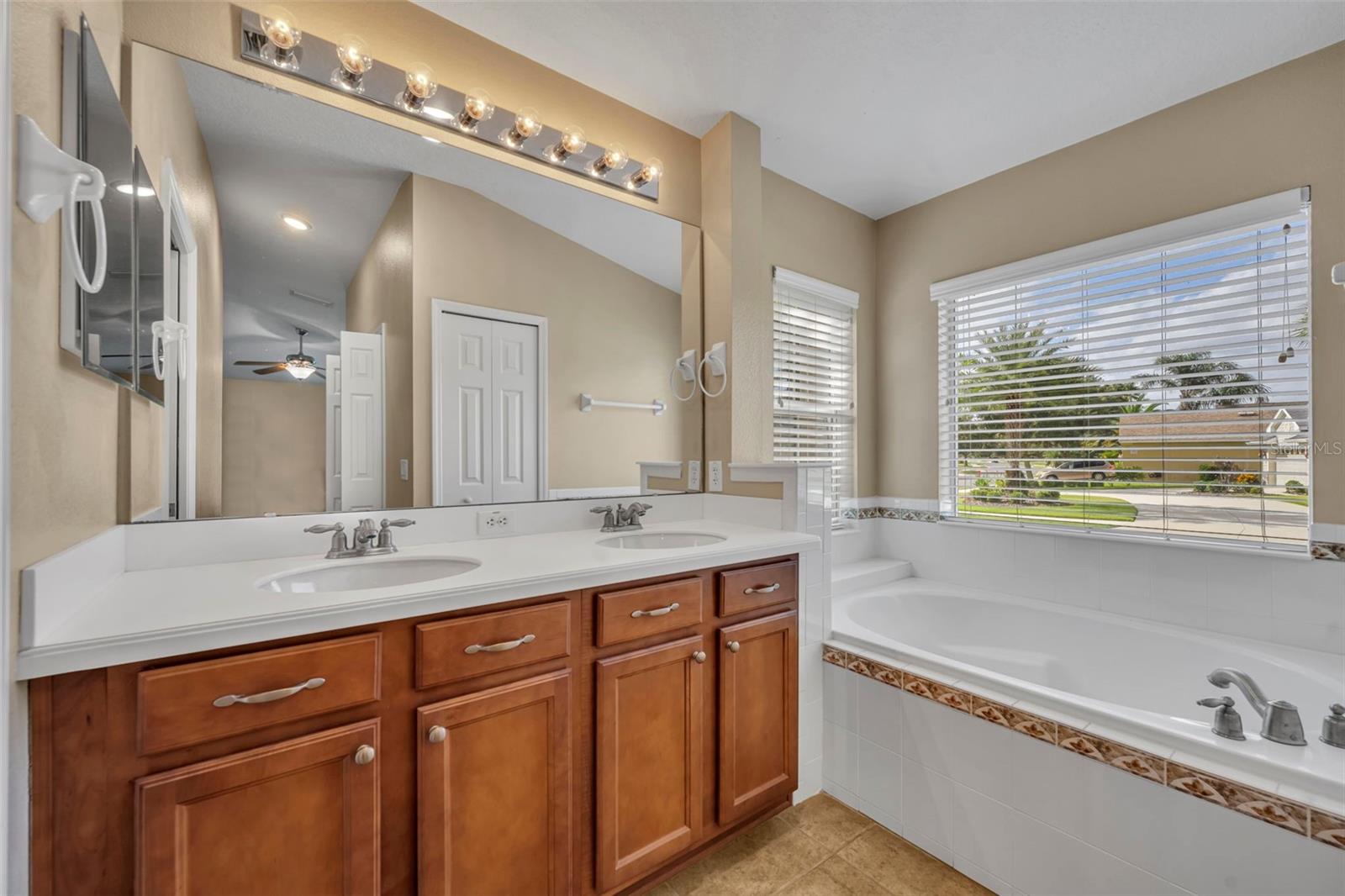 Image 32 of 50 For 8923 Bridgeport Bay Circle