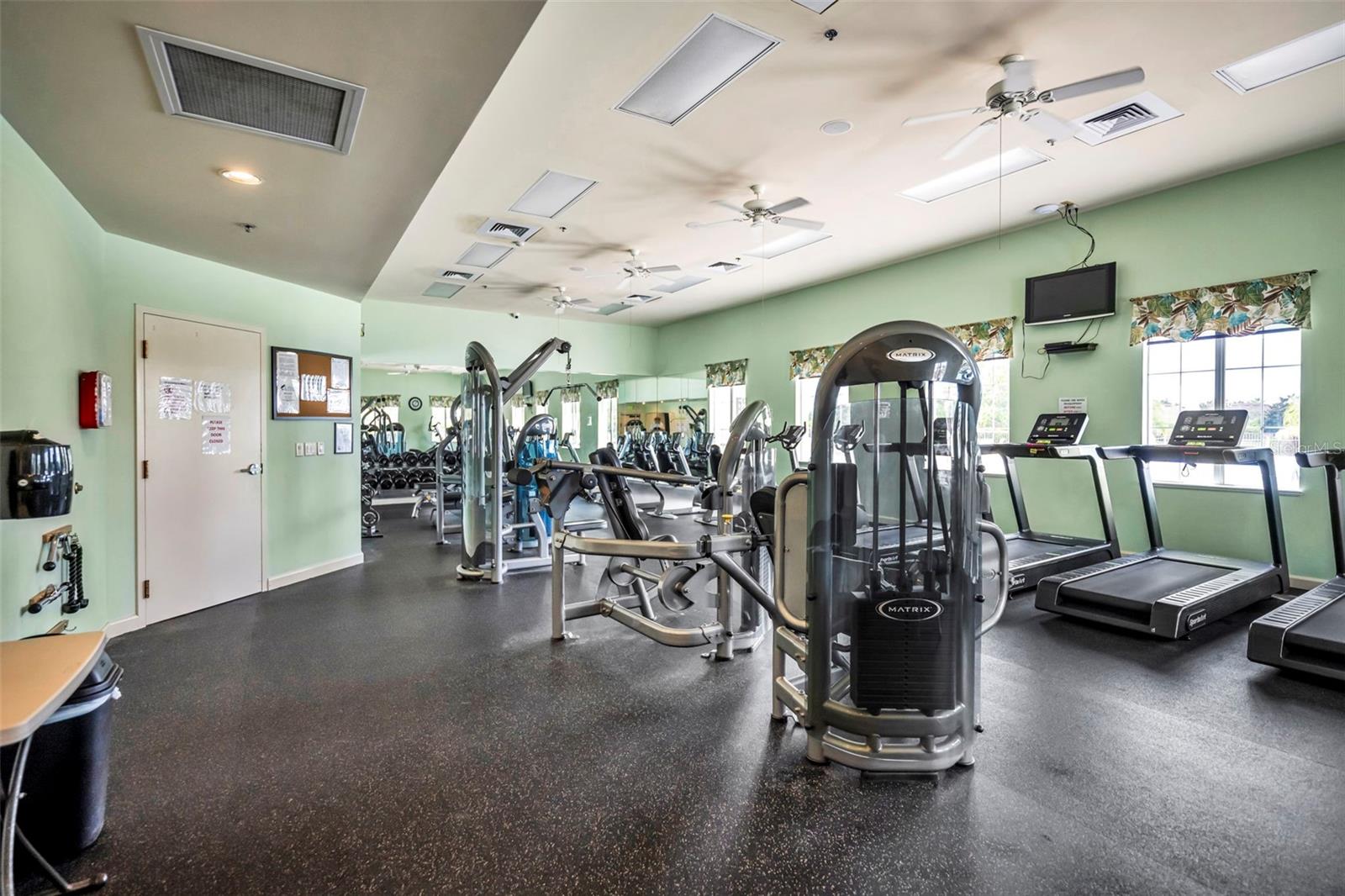 Image 45 of 50 For 8923 Bridgeport Bay Circle