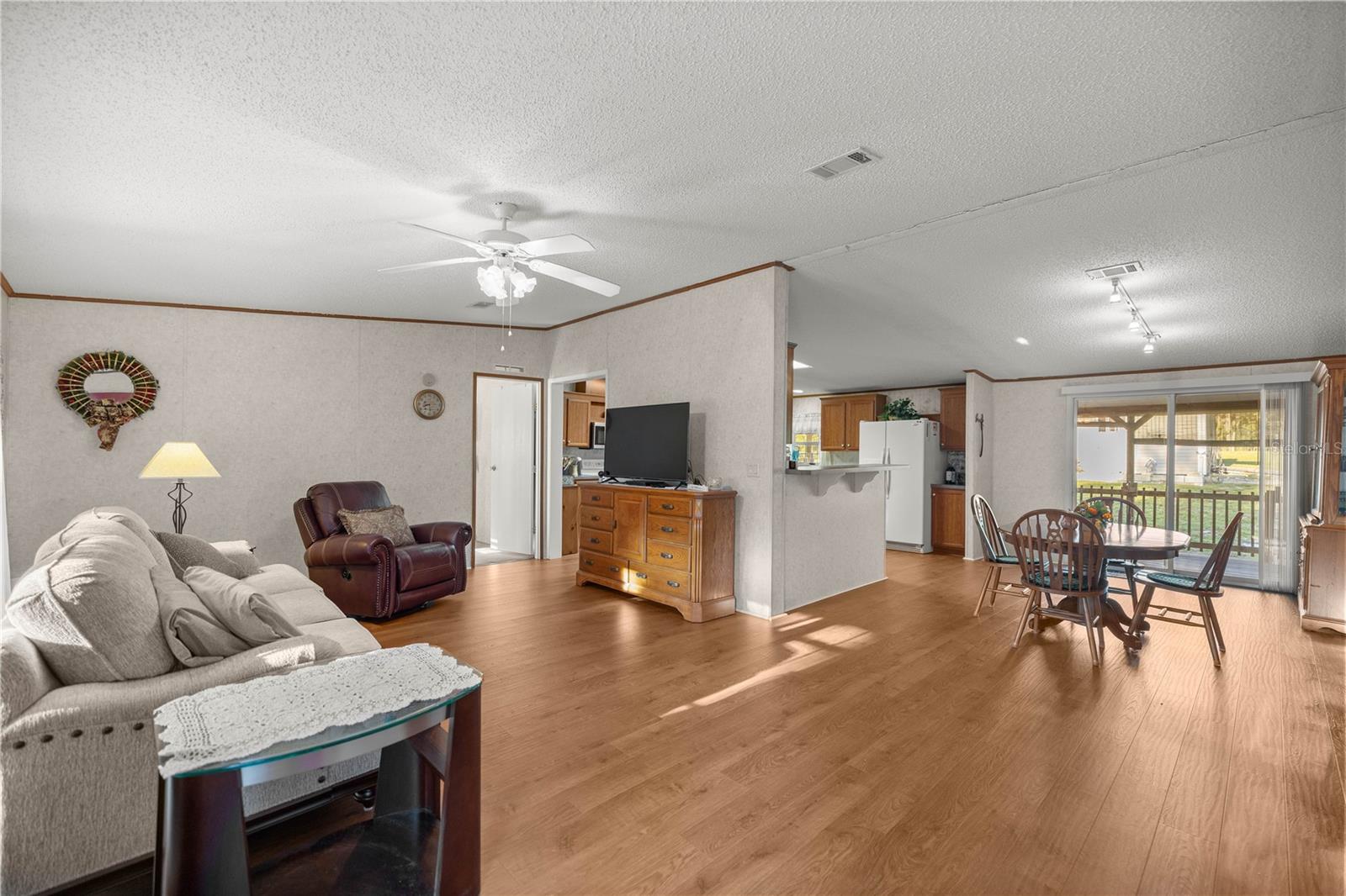 Image 19 of 40 For 7774 Fernandina Avenue