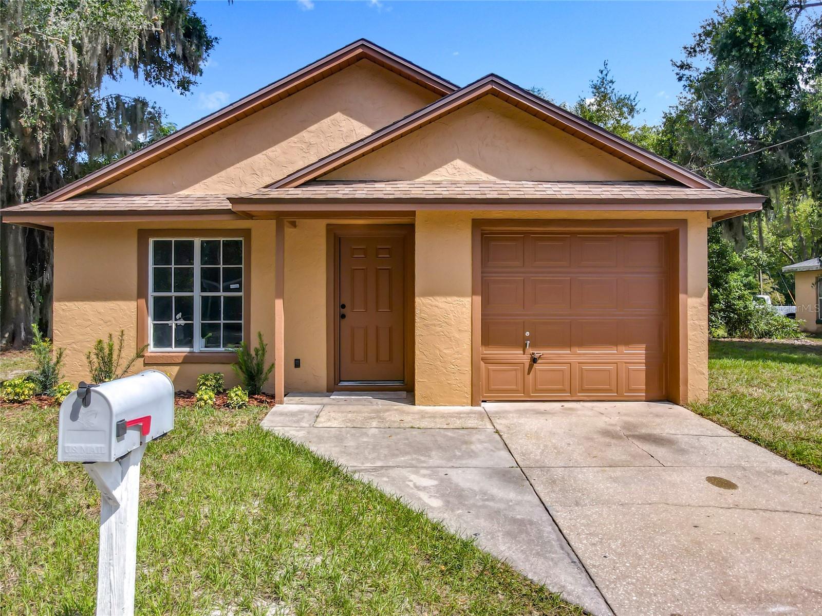 Details for 403 Hawkins Lane, EUSTIS, FL 32726