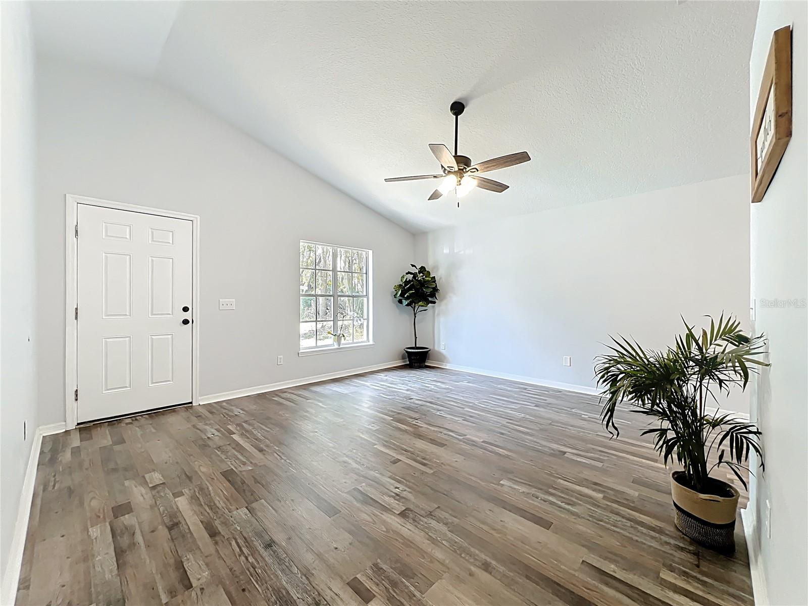 Image 10 of 29 For 403 Hawkins Lane