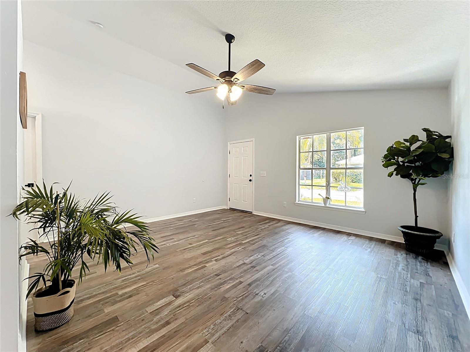 Image 9 of 29 For 403 Hawkins Lane
