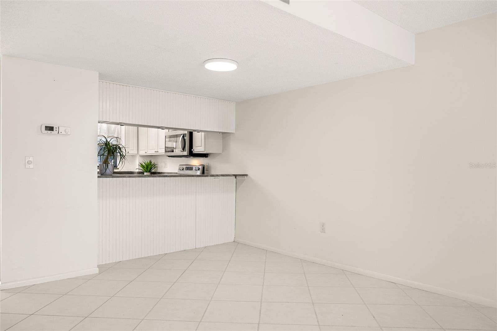 Image 11 of 46 For 101 Grandview Street 306
