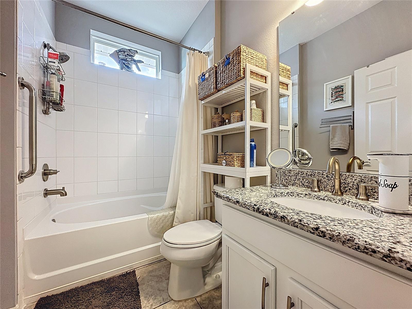 Image 25 of 81 For 277 Silver Maple Road