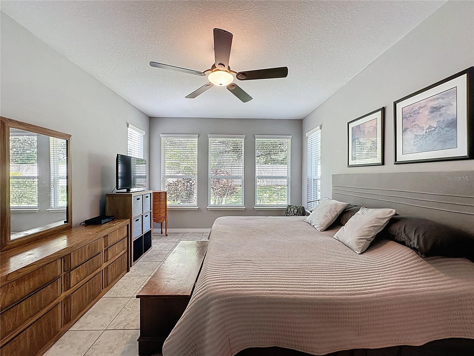 Image 30 of 81 For 277 Silver Maple Road