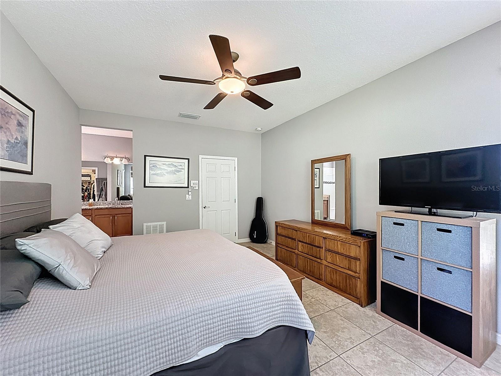 Image 32 of 81 For 277 Silver Maple Road