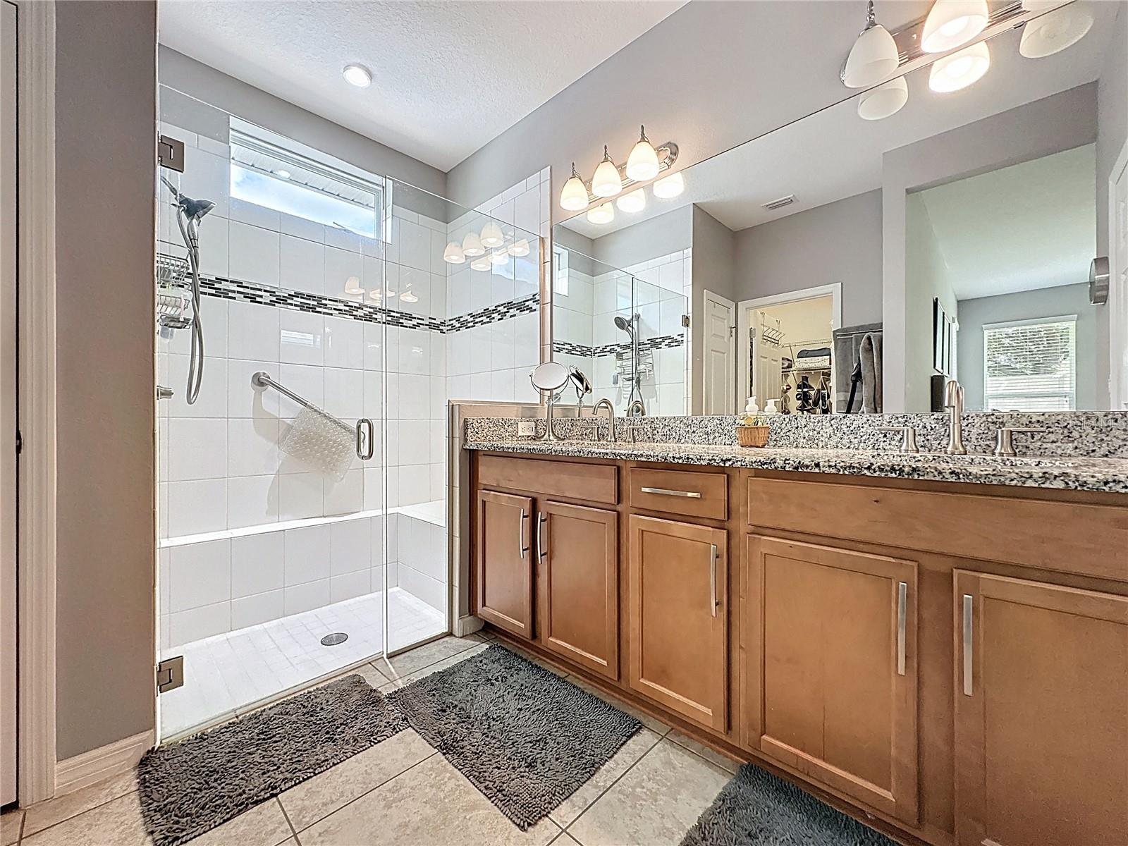 Image 34 of 81 For 277 Silver Maple Road