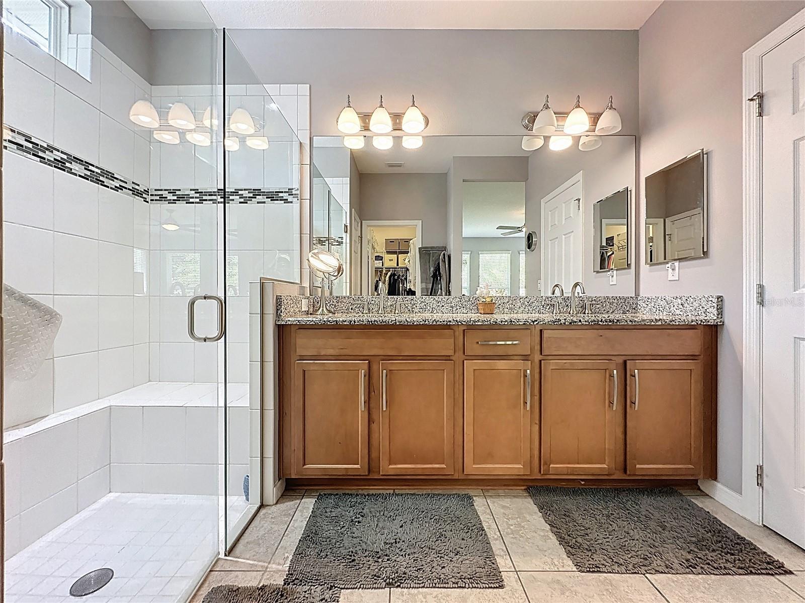 Image 35 of 81 For 277 Silver Maple Road