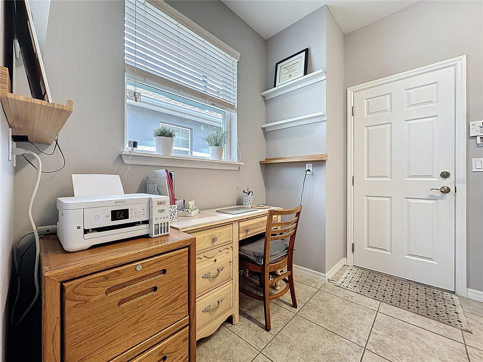 Image 42 of 81 For 277 Silver Maple Road