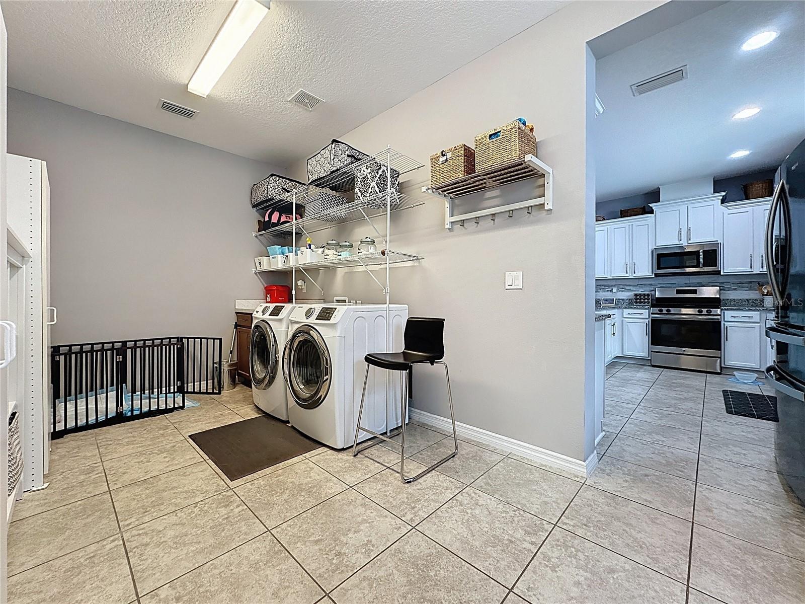 Image 44 of 81 For 277 Silver Maple Road