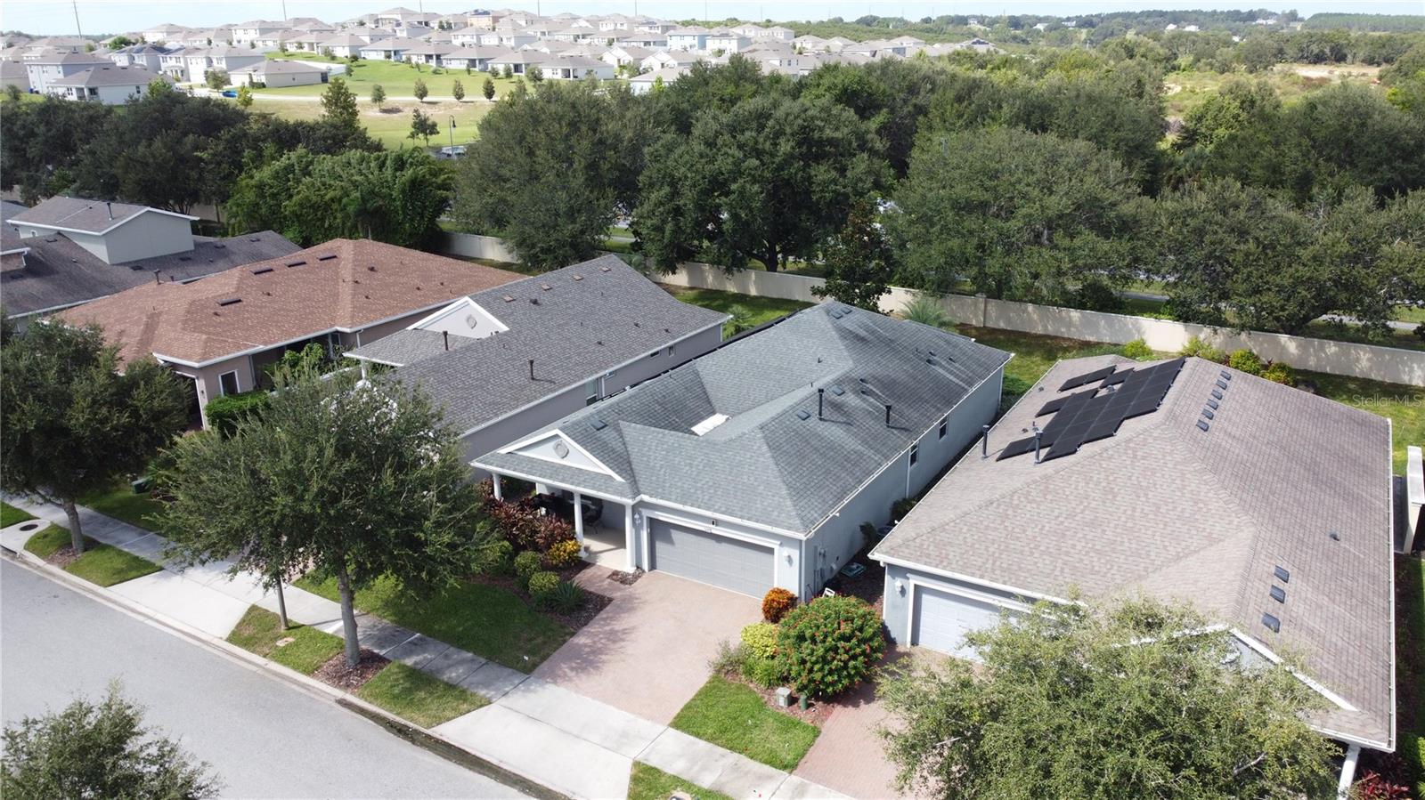 Image 57 of 81 For 277 Silver Maple Road