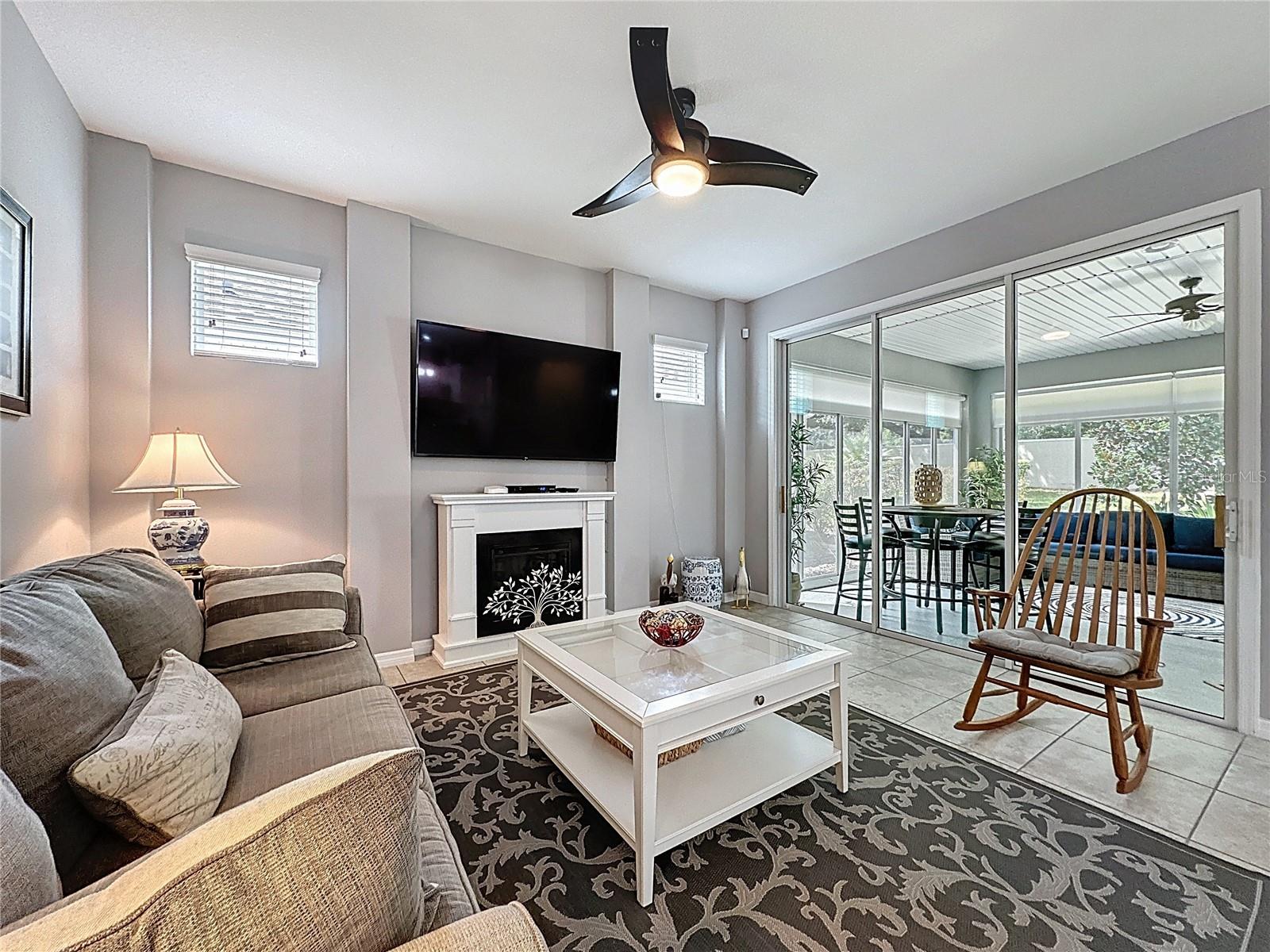 Image 9 of 81 For 277 Silver Maple Road