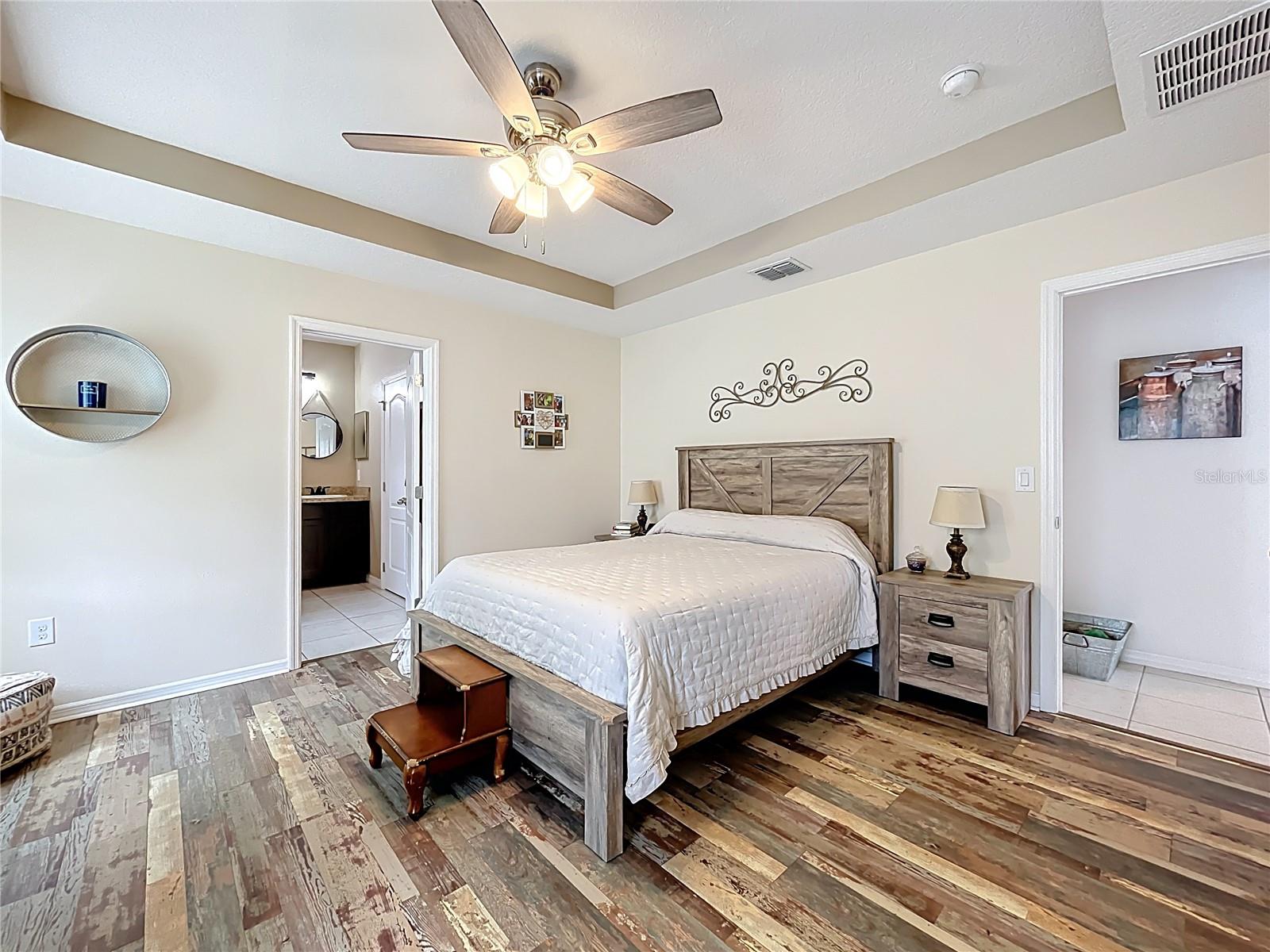 Image 18 of 38 For 15290 Aquarius Way