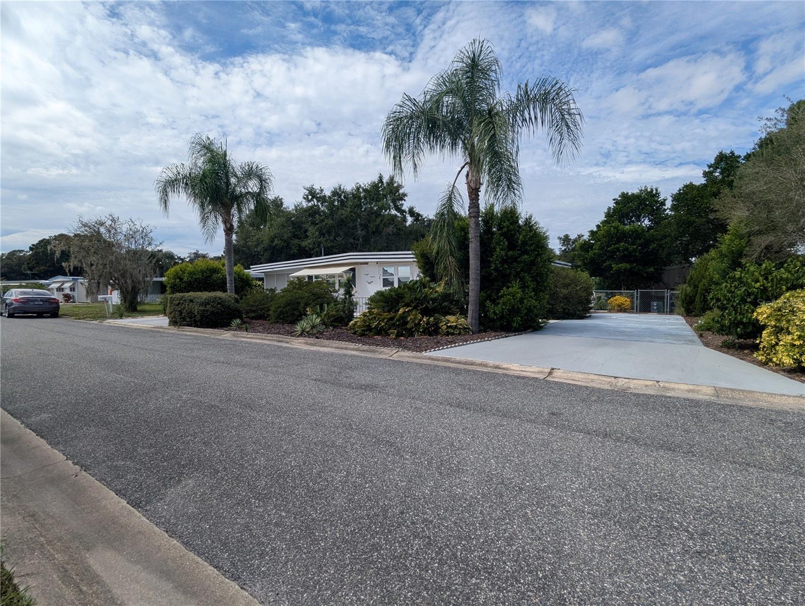 Image 12 of 46 For 11929 Linda Avenue
